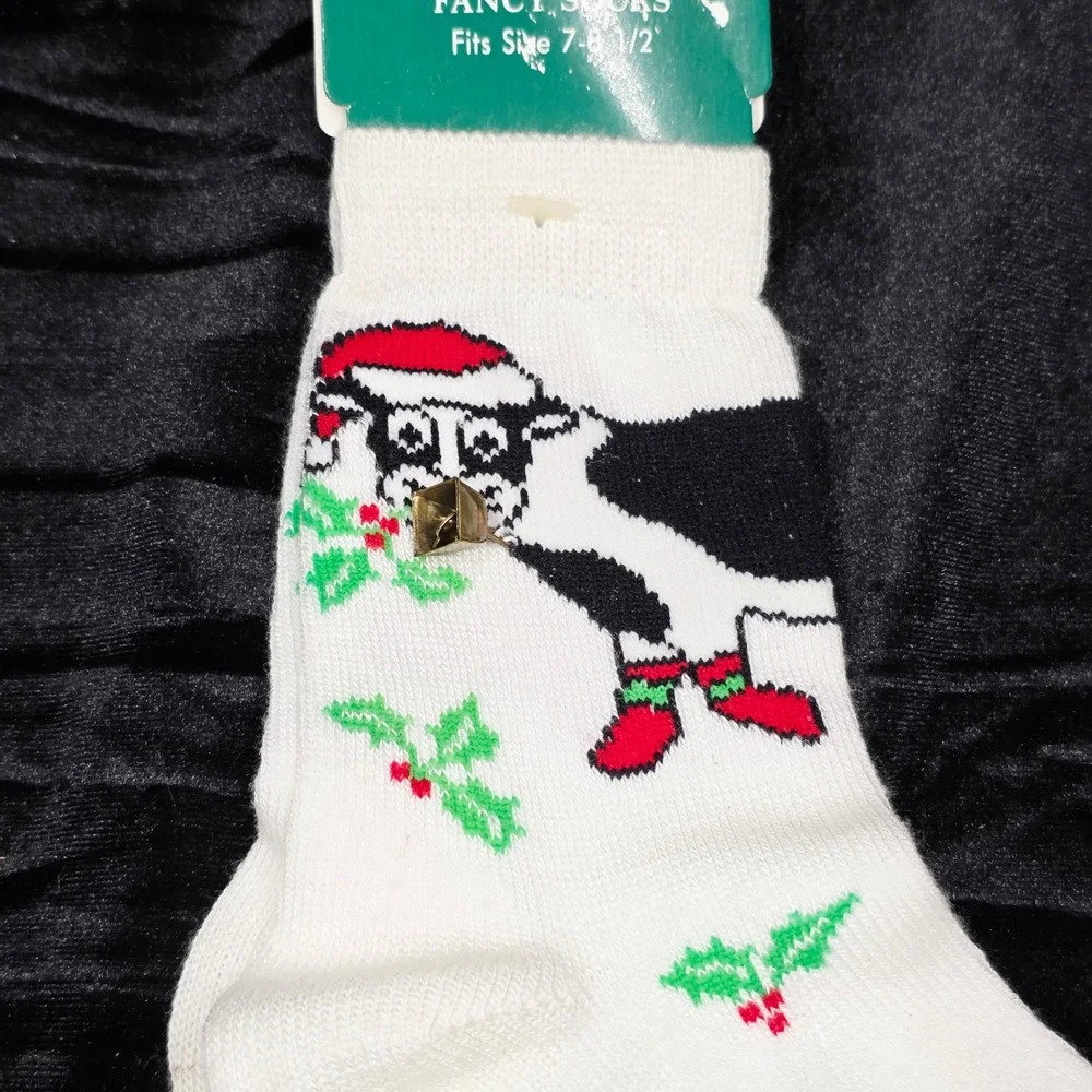 Girls Fancy Socks Cow Santa Hat‎ Holly Print Size 7-8 1/2 Vintage Holiday Time